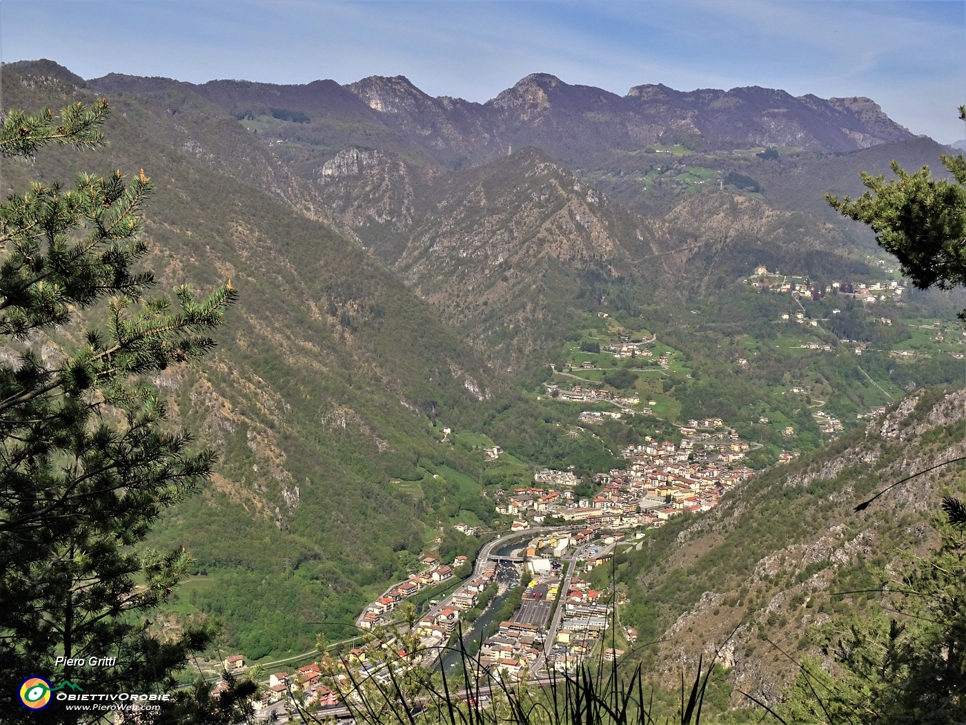 41 Vista su San Pellegrino Terme.JPG